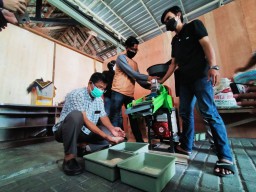 Konsumsi Beras Isi Ulang, Pola Hidup Sehat Baru dan Kurangi Limbah Plastik