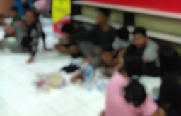 10 Anak di Surabaya Pesta Mabuk Lem di Balai RT
