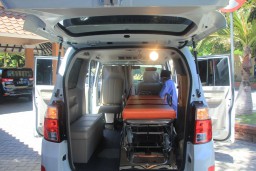 Pelindo III Beri Bantuan Ambulans ke Ponpes Mabadi'ul Ihsan Banyuwangi