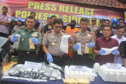 Kapolda Jatim Ungkap Asal Muasal 5,3 Juta Pil PCC Sidoarjo