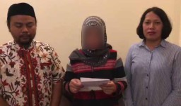 Perempuan Pemaksa Anak SD Turun dari Mobil di Malang Minta Maaf