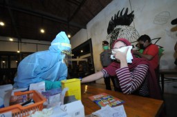 Ratusan Perantau asal Jatim Mudik dari Malaysia, Rapid Test Disiapkan
