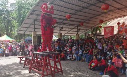 Keseruan Perayaan Imlek di KBS, Mulai Barongsai Hingga Angpao