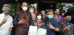 Ipong Bikin Janji Politik Siap Mundur Bila Dua Tahun Program Tak Jalan