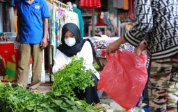 Ipuk Cetuskan Program 'Hari Jumat Hari Pasar Rakyat'