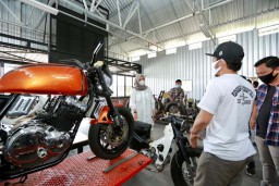 Datangi Enggal Modified, Ipuk Siap Kembangkan Builder Motor