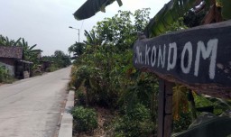 Ketika Alat-alat Kontrasepsi Jadi Nama Jalan Desa di Mojokerto