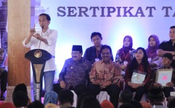 Di Blitar, Presiden Jokowi Bicara Waduk dan Produktifitas Pertanian