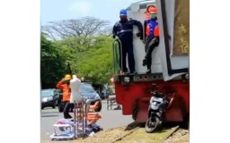 Pilihan Pembaca: 129 Pejabat Pemkot Dimutasi hingga Kereta Gilas Motor Parkir