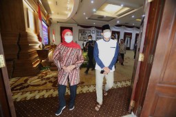 Sandiaga Uno Soal Peluang Bareng Khofifah di Pilpres 2024: Jatim Bangkit