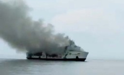 KM Santika Nusantara Berpenumpang 111 Orang Terbakar di Masalembu