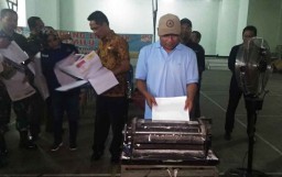 KPU Mojokerto Musnahkan 19.822 Surat Suara Rusak