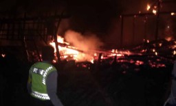 Dua Rumah di Ngawi Habis Terbakar