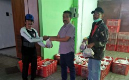 Anggota DPRD Kota Batu ini Salurkan 600 Paket Daging Kurban