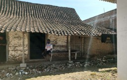 Kisah Kakek Sebatang Kara di Ponorogo