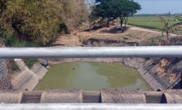 Seorang Kakek Ditemukan Tewas Mengambang di Sungai Kedung Kanal Madiun