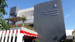Ada Apa Risma Ditantang Berani Peringatkan Eri Cahyadi?