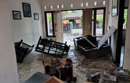 Kantor KSDAE di Meru Betiri Banyuwangi Diduga Dirusak dan Dibakar