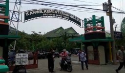 Buntut OTT Rommy, KPK Geledah Kanwil Kemenag Jatim