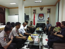 Kapolda: Kami Siap Support KPU Jatim hingga ke Daerah Kepulauan