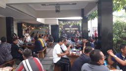 Live: Cangkrukan Bareng Kapolda Jatim Baru
