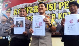 Menanti Status Hukum Pemilik Akun FB Penghina Presiden Jokowi