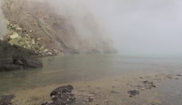 Tepi Danau Kawah Ijen Banyuwangi Kini Telah Bersih dari Sampah