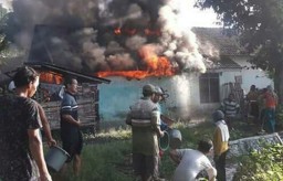 Kios Bensin dan Toko di Probolinggo Terbakar, Uang Rp 6 Juta Hangus