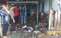 Rumah di Ngawi Terbakar, Seorang Bayi Terluka