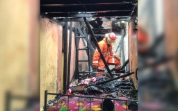 Dua Rumah di Tambak Segaran, Surabaya Terbakar, Satu Orang Terluka