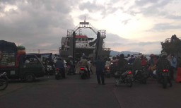 Cuaca Buruk, Pelabuhan Ketapang Banyuwangi Sempat Ditutup