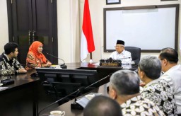 Temui Wapres, Khofifah Sampaikan Rencana Pembangunan di Jawa Timur