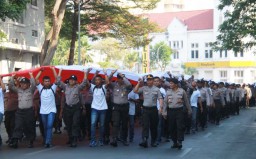 Parade Merah Putih dari Surabaya untuk Indonesia Damai