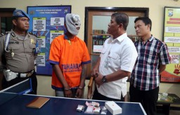 Ada Buronan Polisi dalam Kecelakaan Innova Vs Bus Mira di Nganjuk