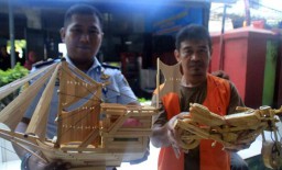 Di Tangan Napi ini, Stik Es Krim Jadi Miniatur Kapal dan Motor