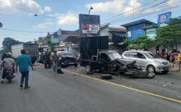 7 Kendaraan Terlibat Kecelakaan di Madiun, Satu Orang Tewas