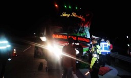 Bus Restu Hantam Truk di Tol Nganjuk-Madiun, Satu Orang Tewas