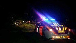 Pikap Bermuatan Cabai Terbalik di Tol Gresik, Satu Orang Tewas