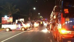Motor Tabrak Truk Parkir di Banyuwangi, Pengendara Tewas