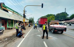 Paman dan Keponakan asal Probolinggo Tewas dalam Kecelakaan di Pasuruan