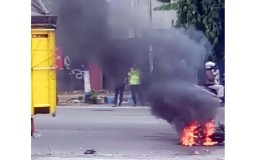 Kecelakaan di Madiun: Satu Pelajar Tewas, Motor Hangus Terbakar