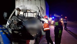 Kecelakaan di Tol Ngawi, Kernet Truk Boks Berlogo JNE Tewas