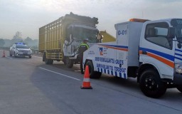 Kecelakaan Dua Truk di Tol Paspro, Satu Orang Terluka