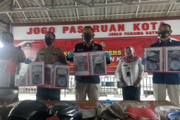 Ngeri! Begini Produksi Bom Ikan yang Meledak di Pasuruan