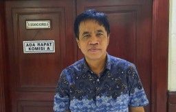 Dana Rp 47,7 Miliar Disiapkan Bantu Siswa SMA/SMK MBR di Surabaya