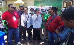 Massa Pendukung Minta Penetapan Driver Gojek Lalai Berkendara Dihapus