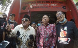 Dipecat PDIP, Eks Pendukung Risma: Dibunuh Pun Saya Tidak Takut