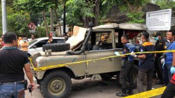 Mayat Pria Dalam Mobil Gemparkan Warga Peneleh Surabaya
