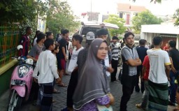 Perempuan Misterius Ditemukan Tewas Membusuk di Kamar Kos