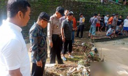 Mayat Pria Telanjang Ditemukan di Madiun